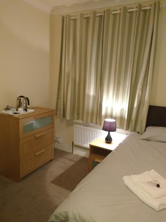 Acton Lodge Guest House London Luaran gambar